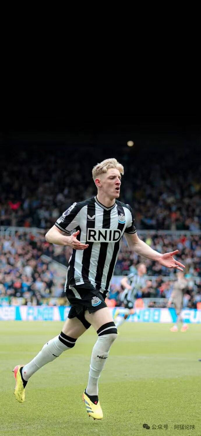 九游体育转折点！纽卡斯尔防线松动，欧冠转会期攻防权衡，态度坚定，球探报告显示潜力的简单介绍